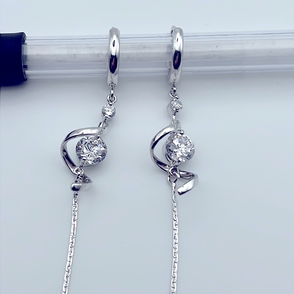 SILVER CUBIC ZIRCONIA DANGLING EARRING - Picture 5 of 5